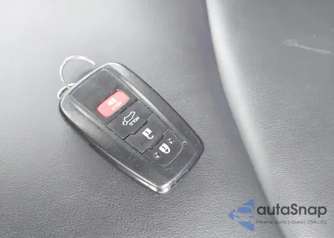 2021 Toyota Rav4 Xle Premium из США, поврежденный, VIN JTMA1RFV7MD069601